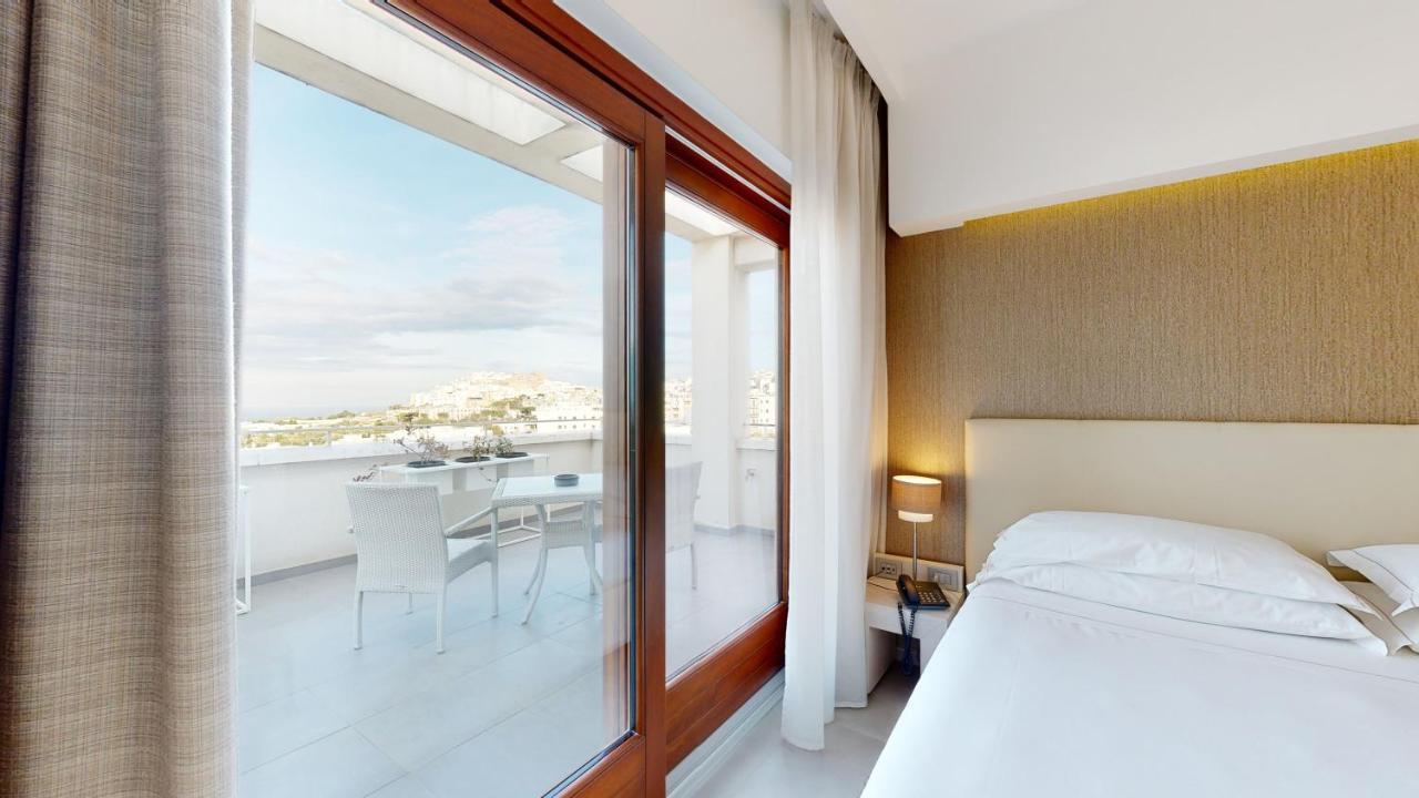 Hotel Monte Sarago أوستوني المظهر الخارجي الصورة
